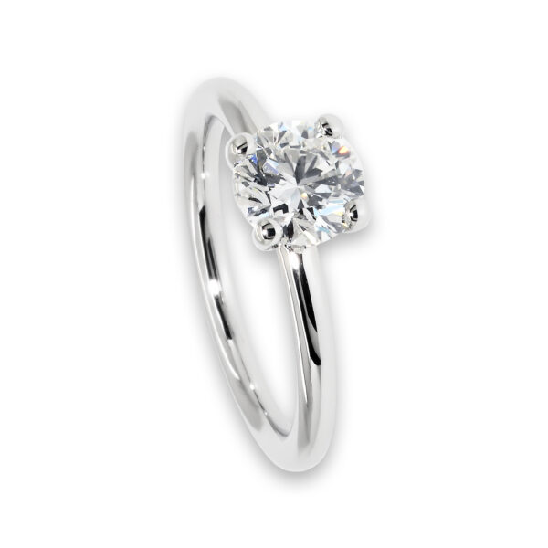 CHERRY ∙ Pt950 ∙ 0.70ct